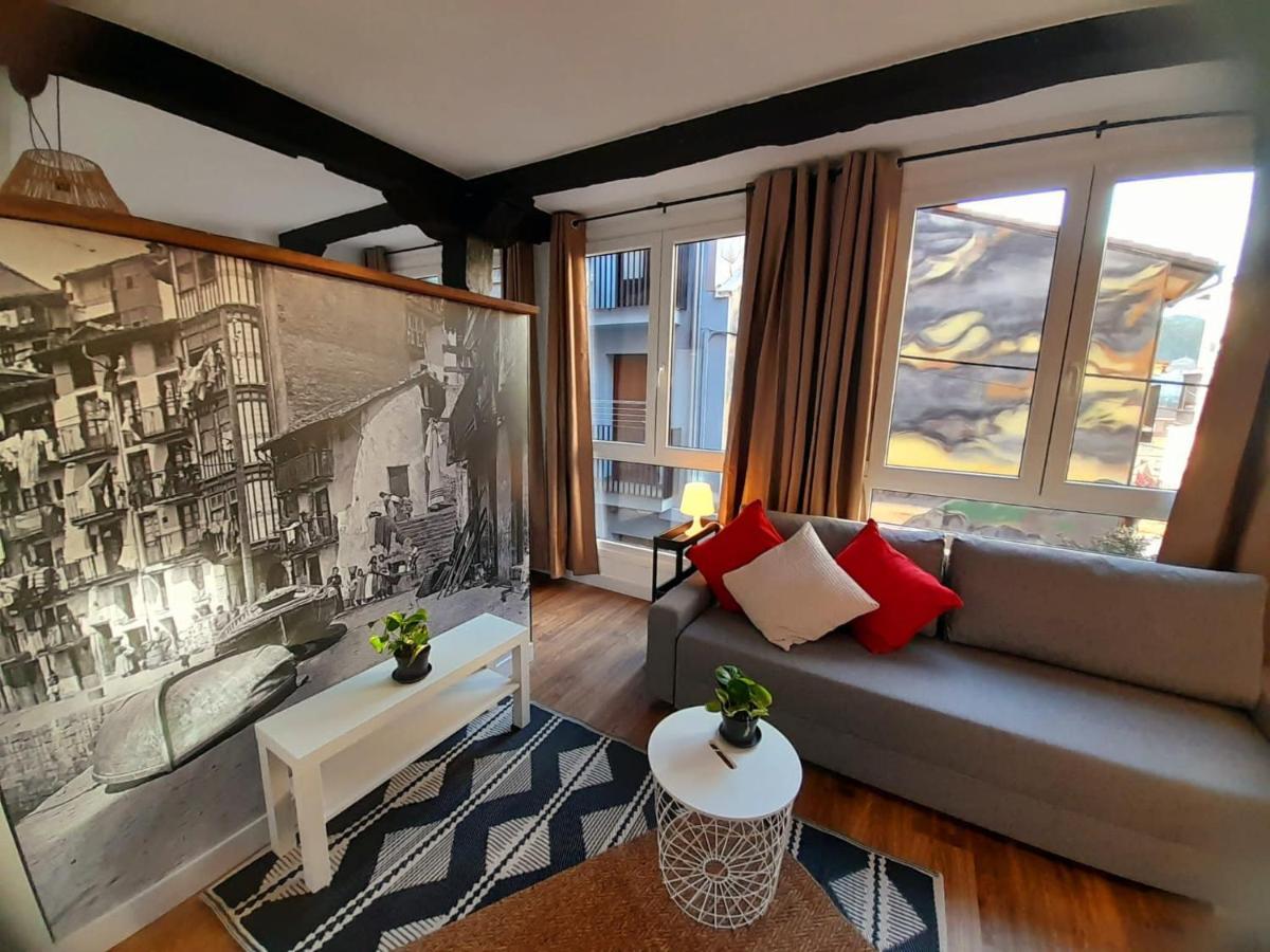 Andra Mari Apartamentu Turistikoak 베르메오 외부 사진