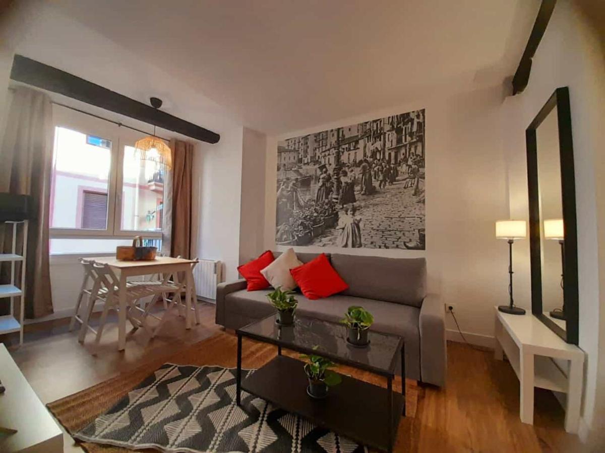 Andra Mari Apartamentu Turistikoak 베르메오 외부 사진