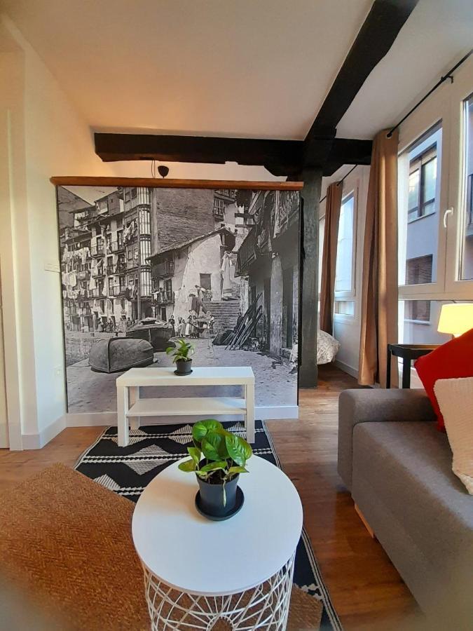 Andra Mari Apartamentu Turistikoak 베르메오 외부 사진