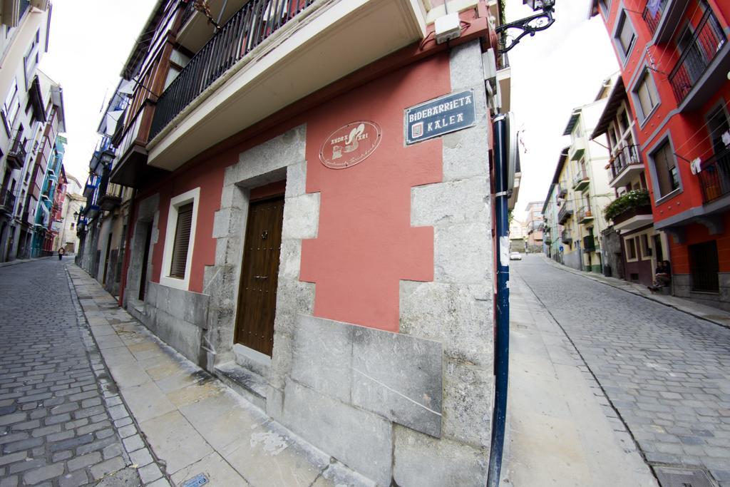 Andra Mari Apartamentu Turistikoak 베르메오 객실 사진