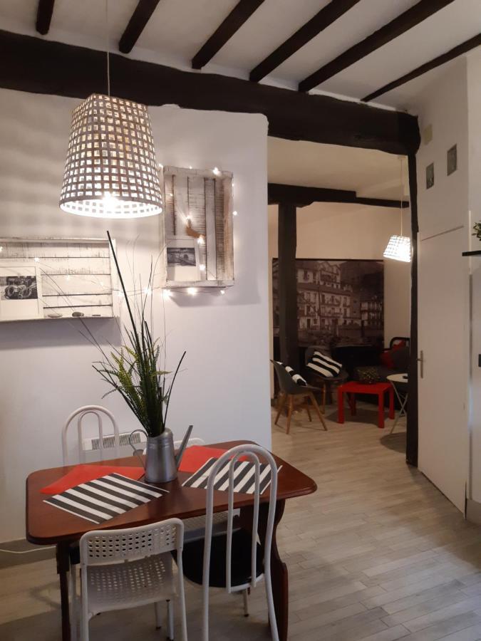Andra Mari Apartamentu Turistikoak 베르메오 외부 사진